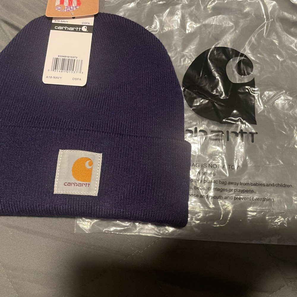 NWT Navy Carhartt Beanie